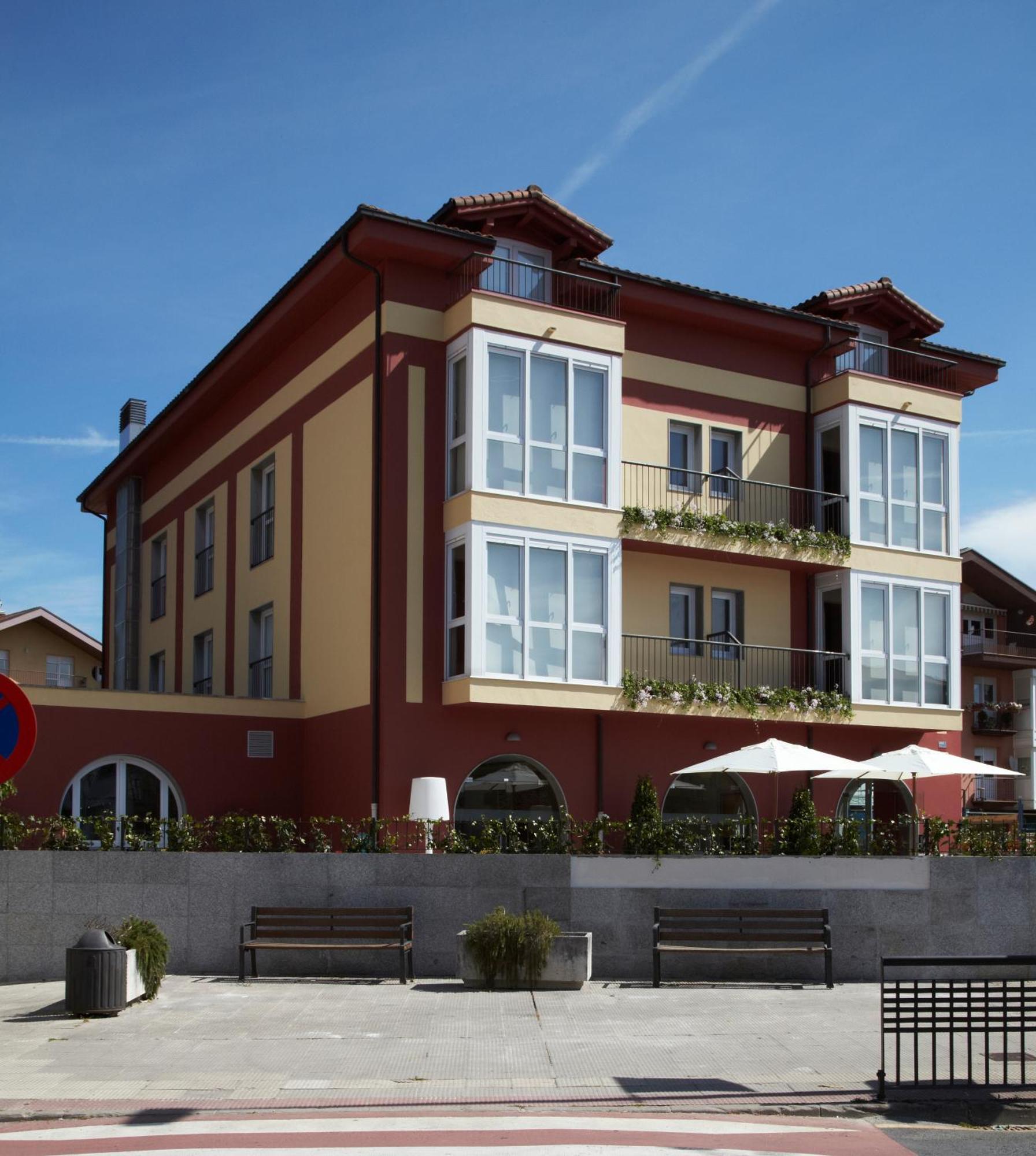 Hotel Nagusi Мургуия Экстерьер фото